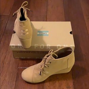 TOMS Desert Wedge, Brown Sugar Suede Corduroy